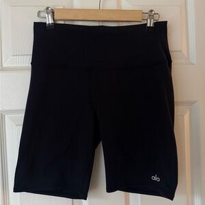 ALO Yoga Black Women’s Bike Shorts